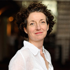 Dr Lisa Hinton