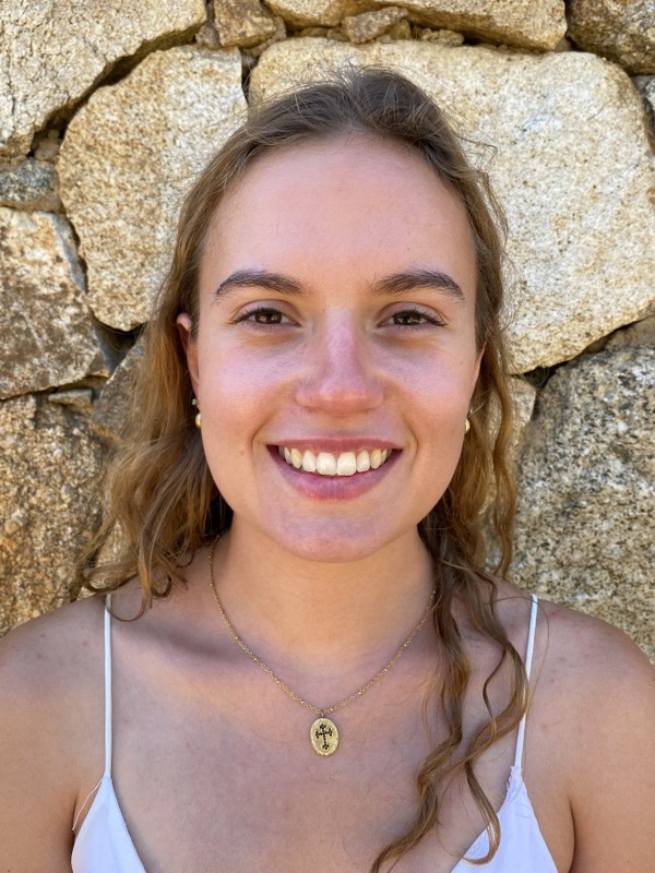  Adeline Ménard
