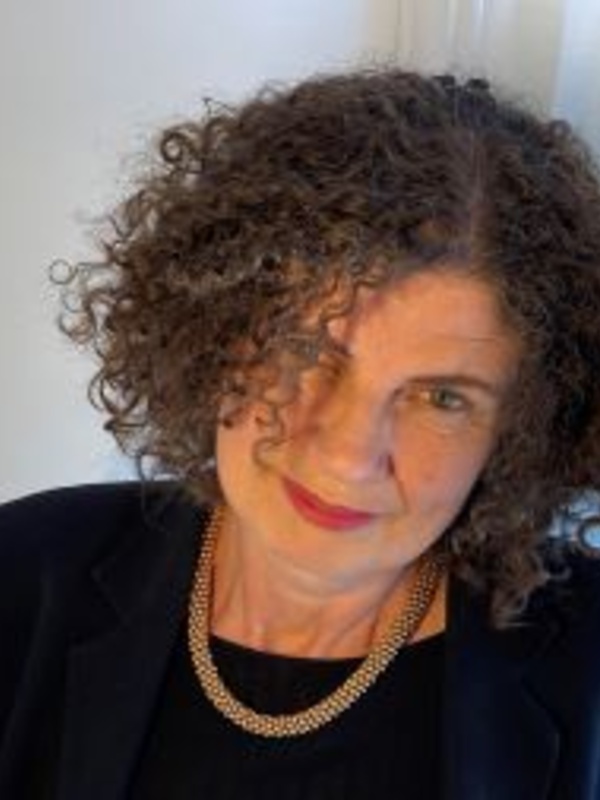 Professor Clare Pettitt