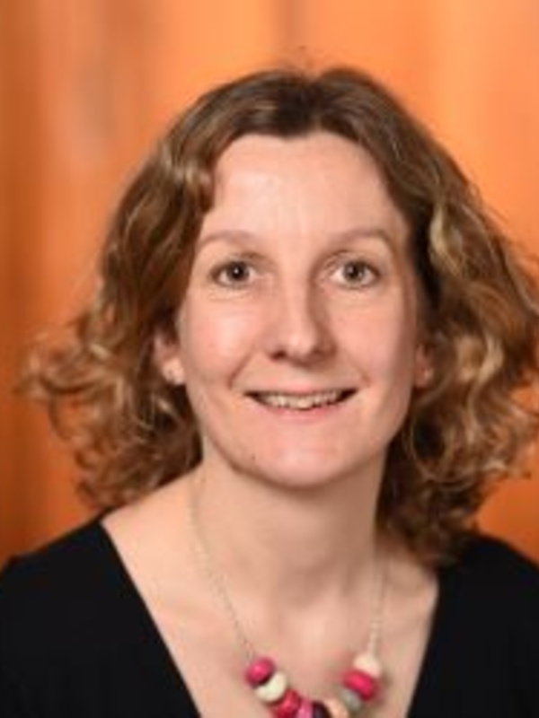 Dr Kate Hughes