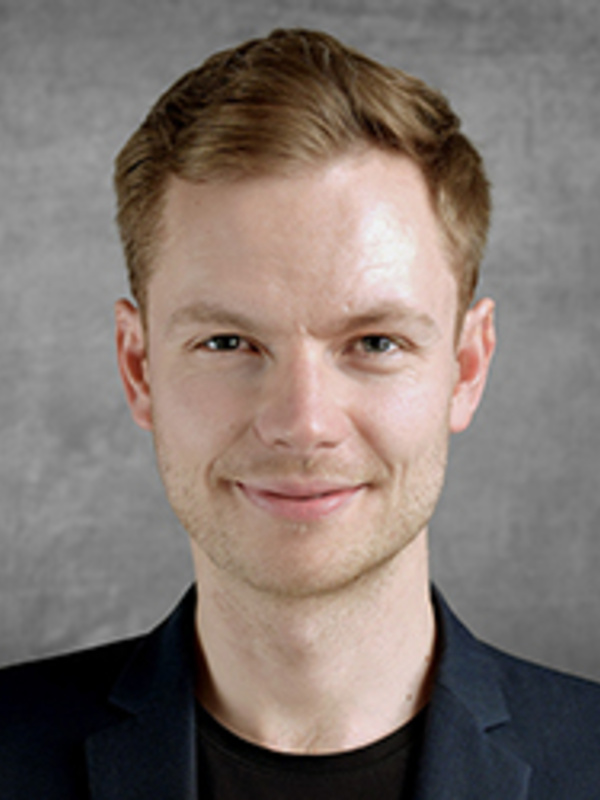 Dr Robert Pralat