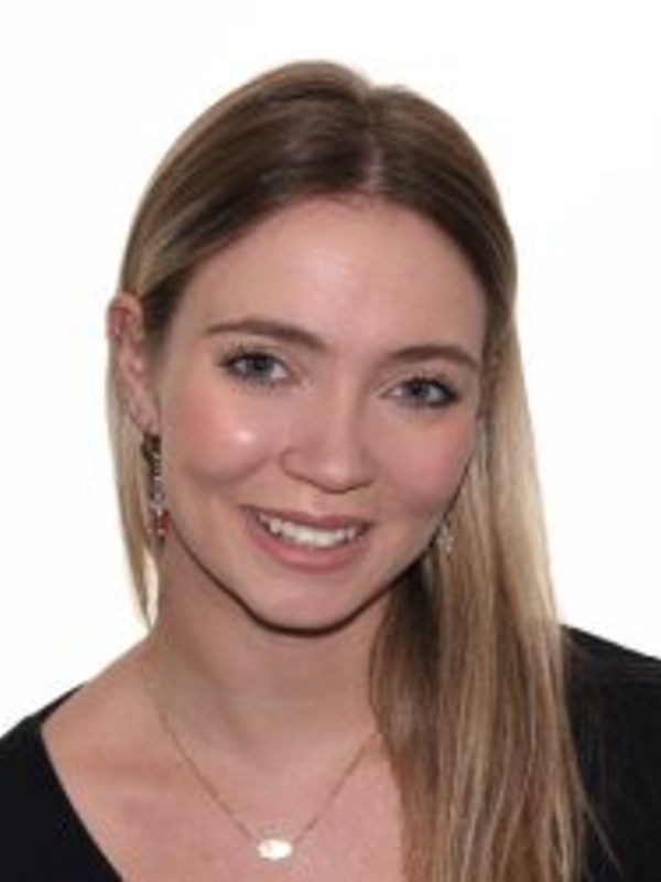  Vanessa Burns