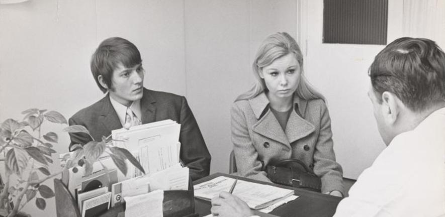 A couple visiting a Brook Advisory Centre in the 1960s. Image courtesy of Brook A couple visiting a Brook Advisory Centre in the 1960s. Image courtesy of Brook