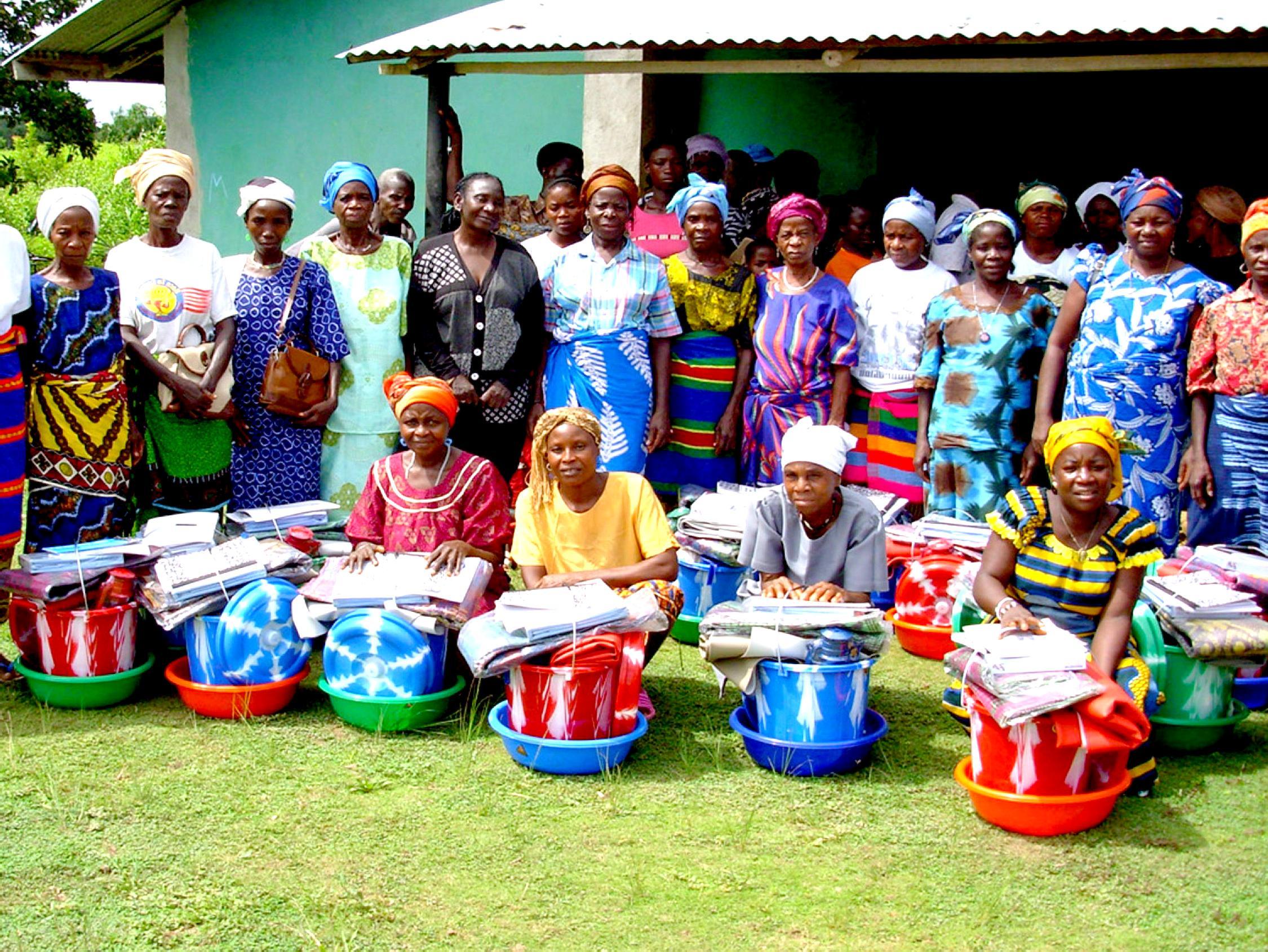 Traditional midwives in Liberia receive clean delivery kits after training Traditional midwives in Liberia receive clean delivery kits after training